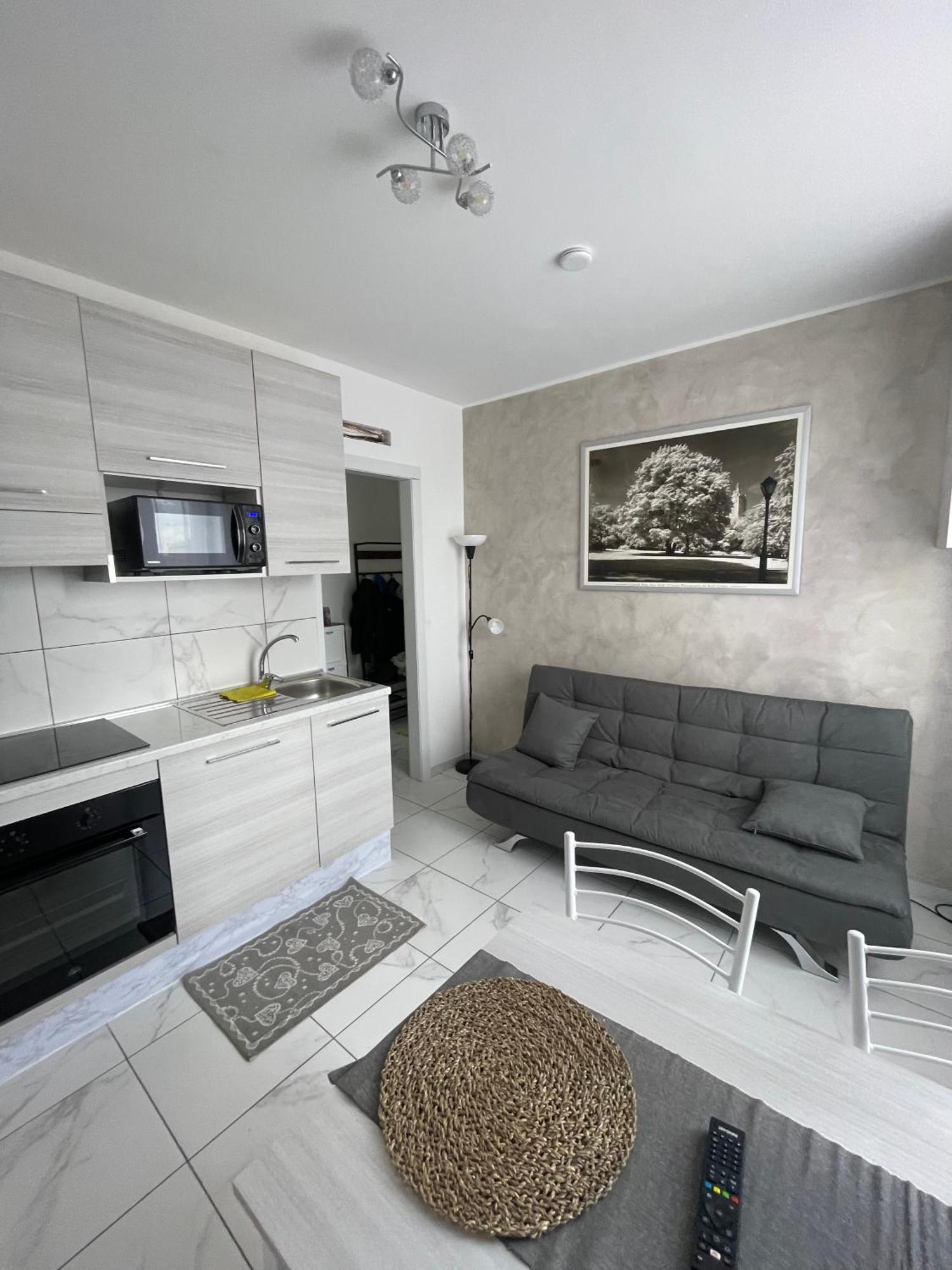 Montenero Suite Milan Exterior photo