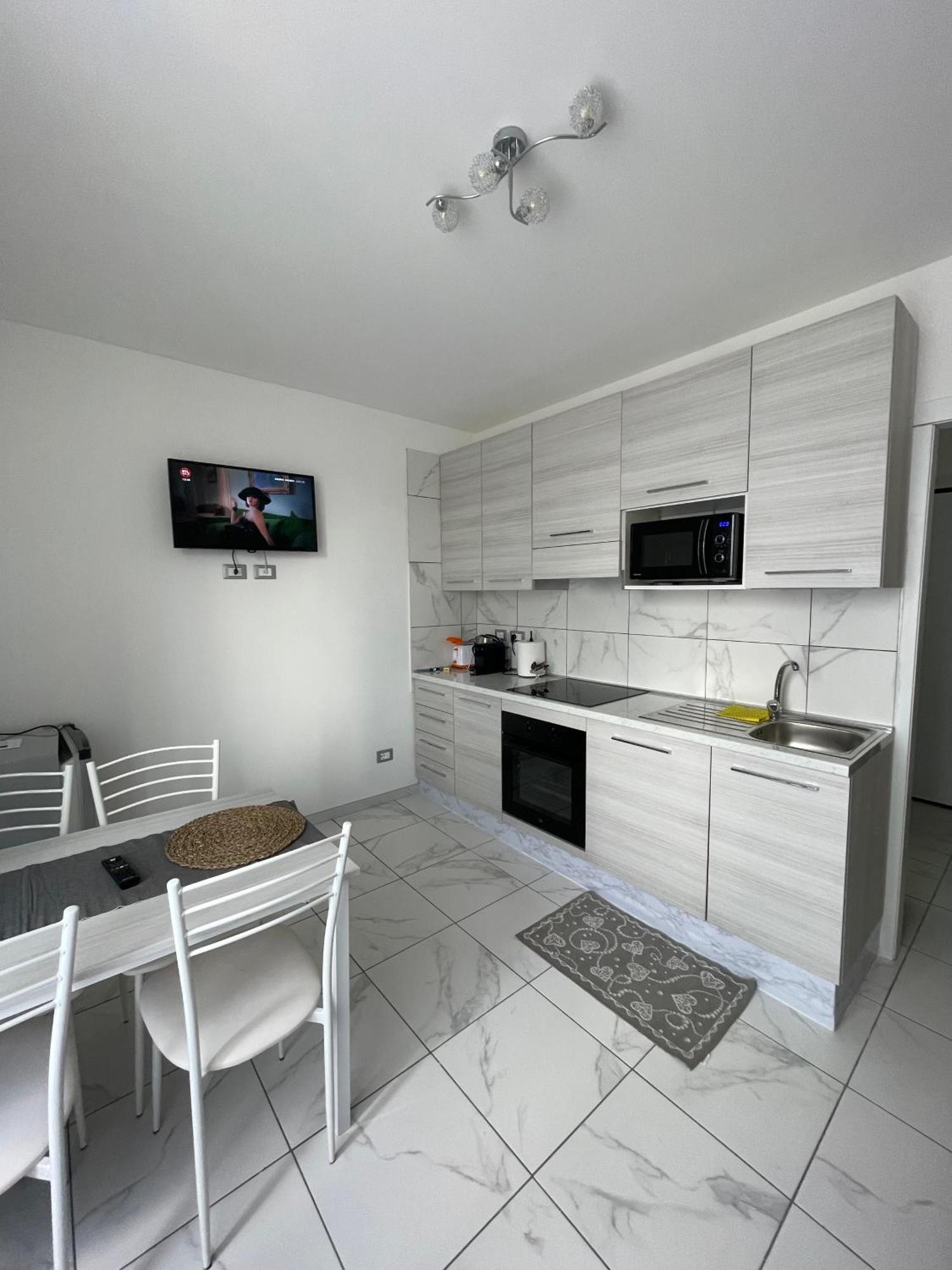 Montenero Suite Milan Exterior photo