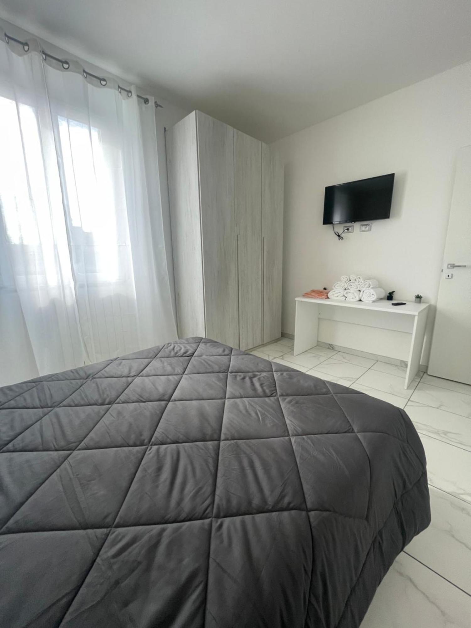 Montenero Suite Milan Exterior photo
